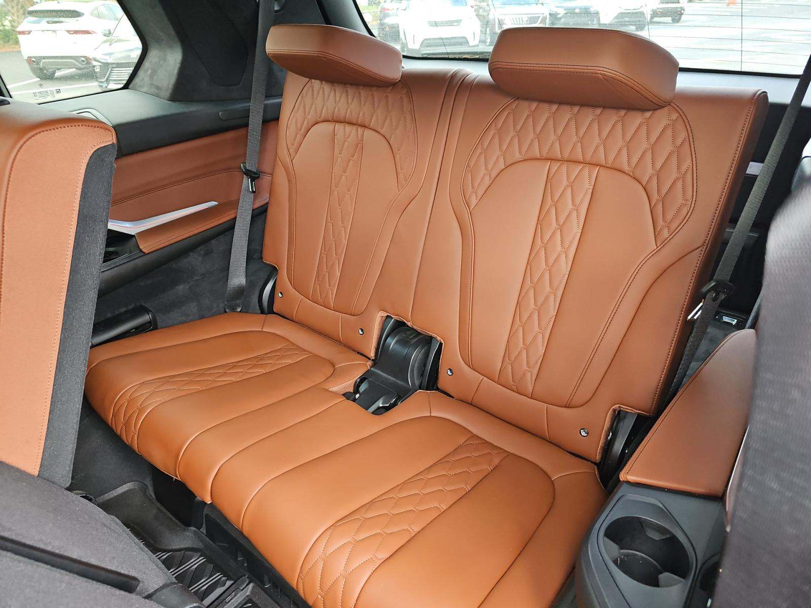 2024 BMW X7 M60i AWD