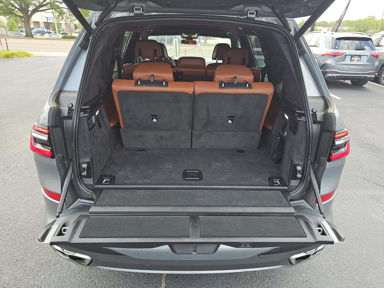 2024 BMW X7 M60i AWD