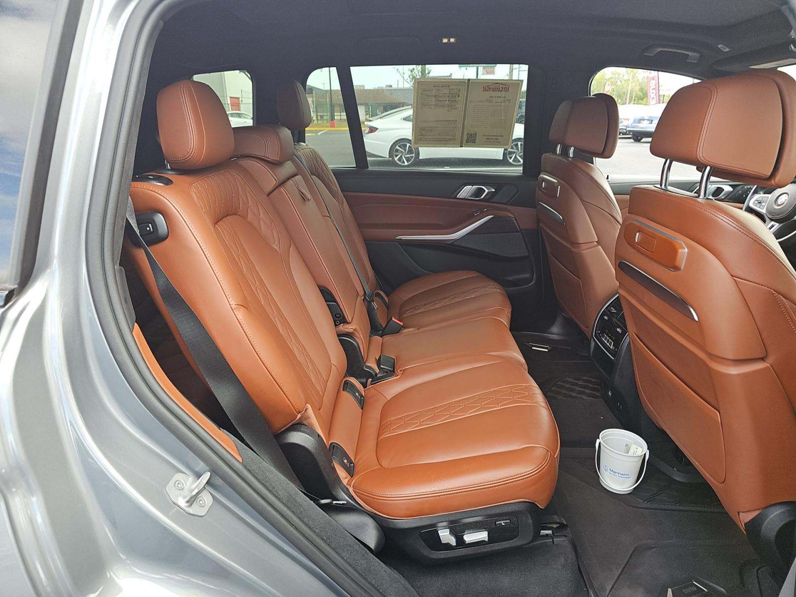 2024 BMW X7 M60i AWD