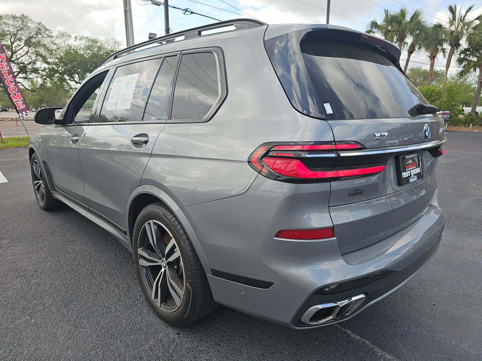 2024 BMW X7 M60i AWD