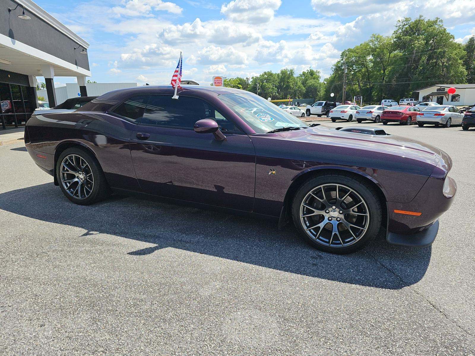 DODGE CHALLENGER - 4