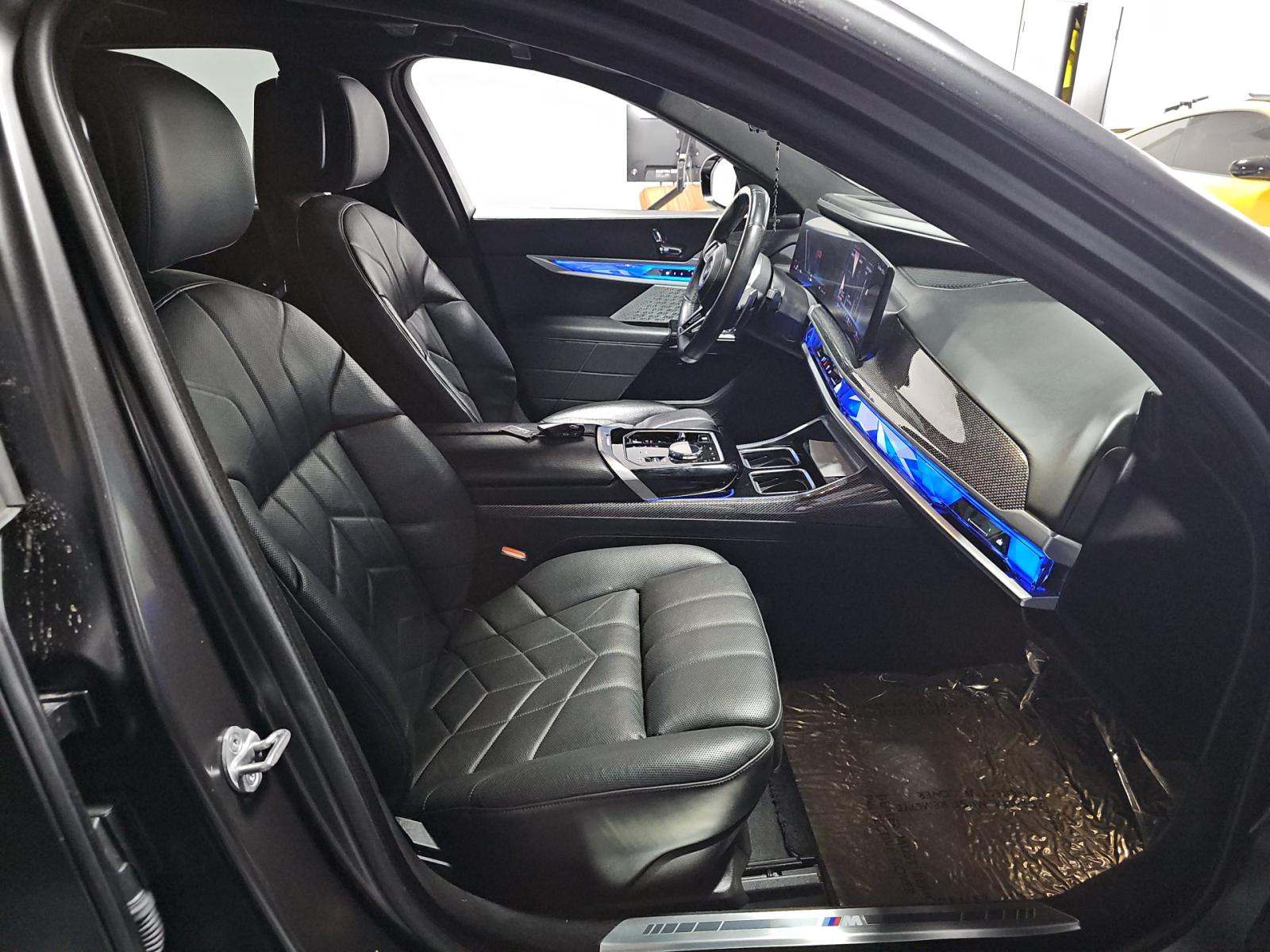 2023 BMW 7 Series 760i xDrive AWD