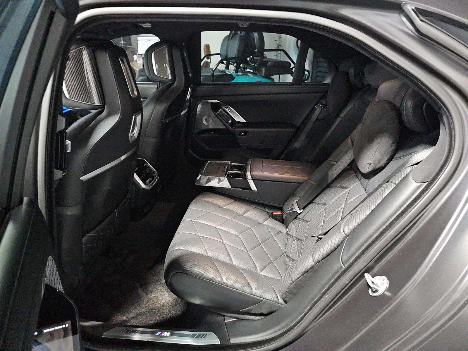 2023 BMW 7 Series 760i xDrive AWD