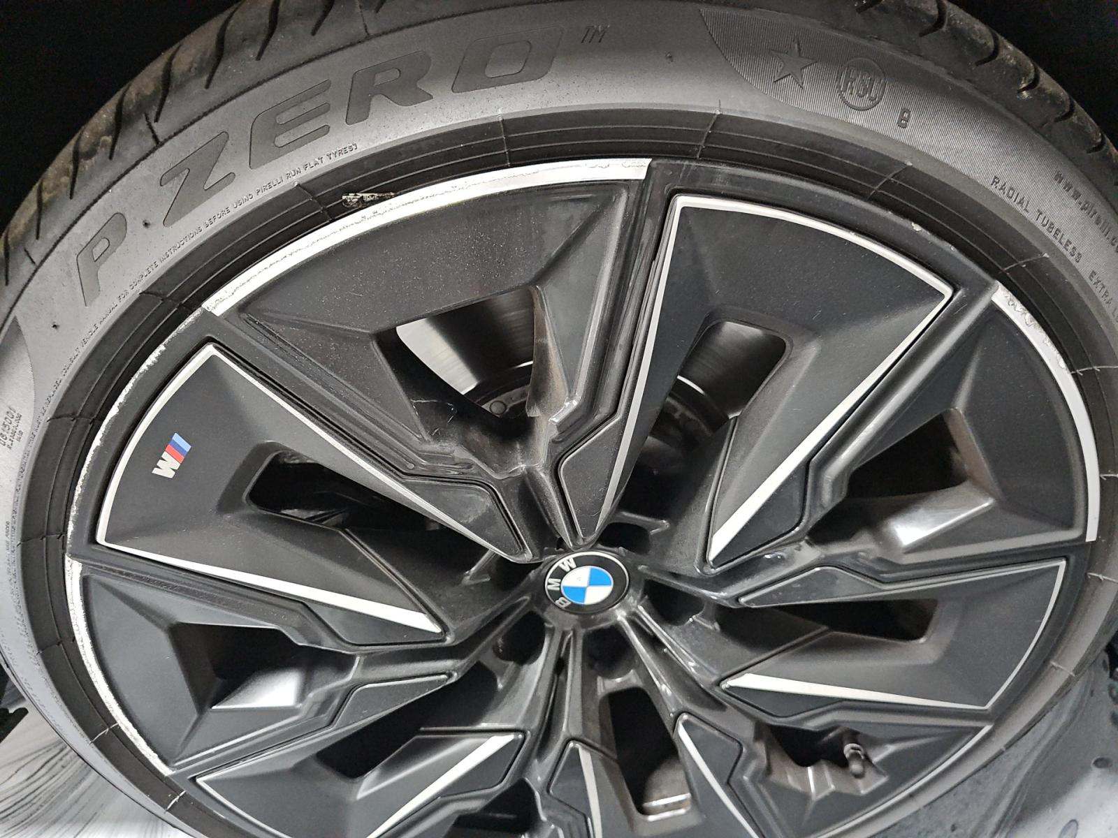 2023 BMW 7 Series 760i xDrive AWD
