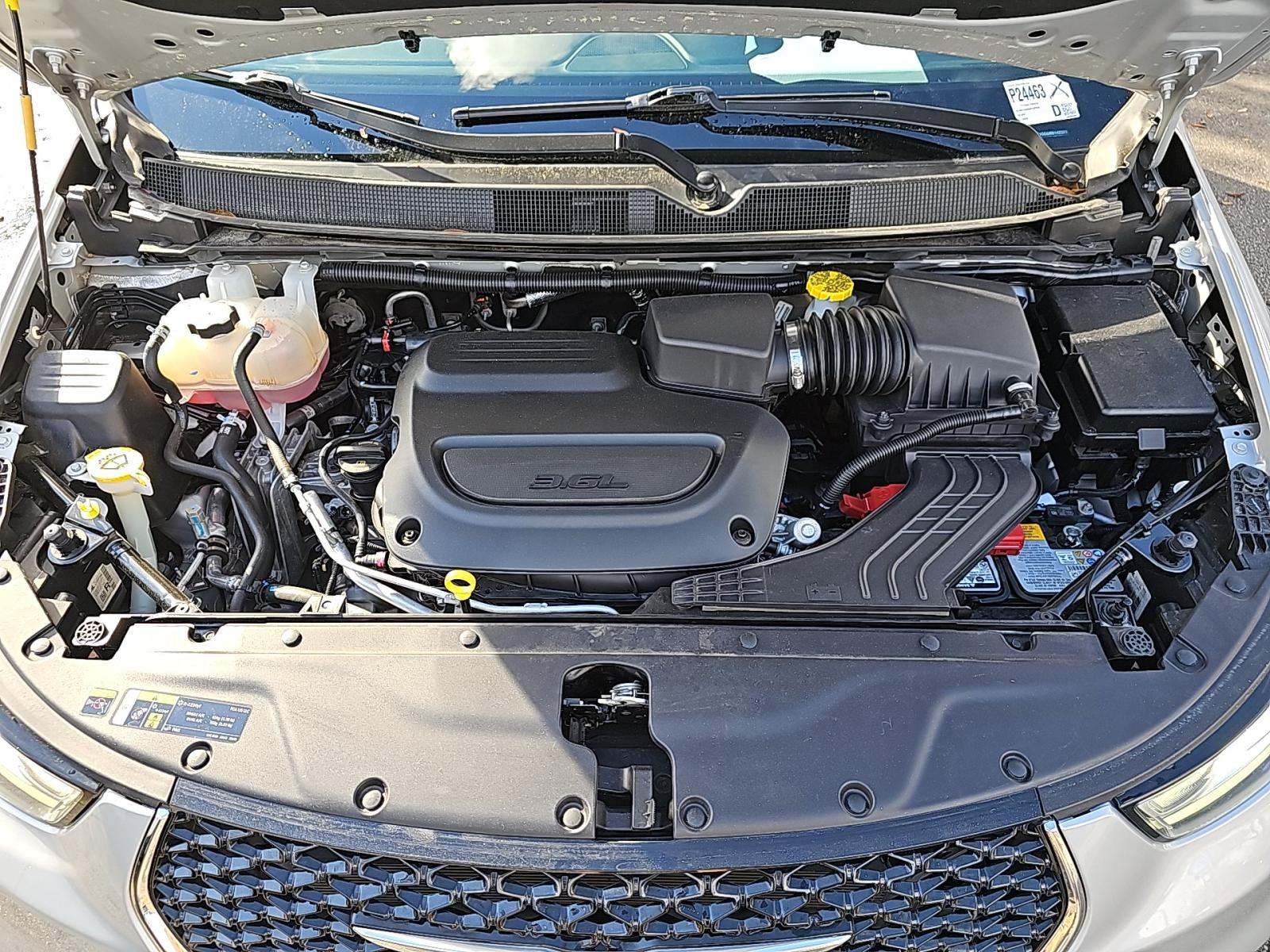 2024 Chrysler Pacifica Limited FWD