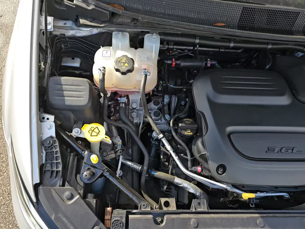 2024 Chrysler Pacifica Limited FWD