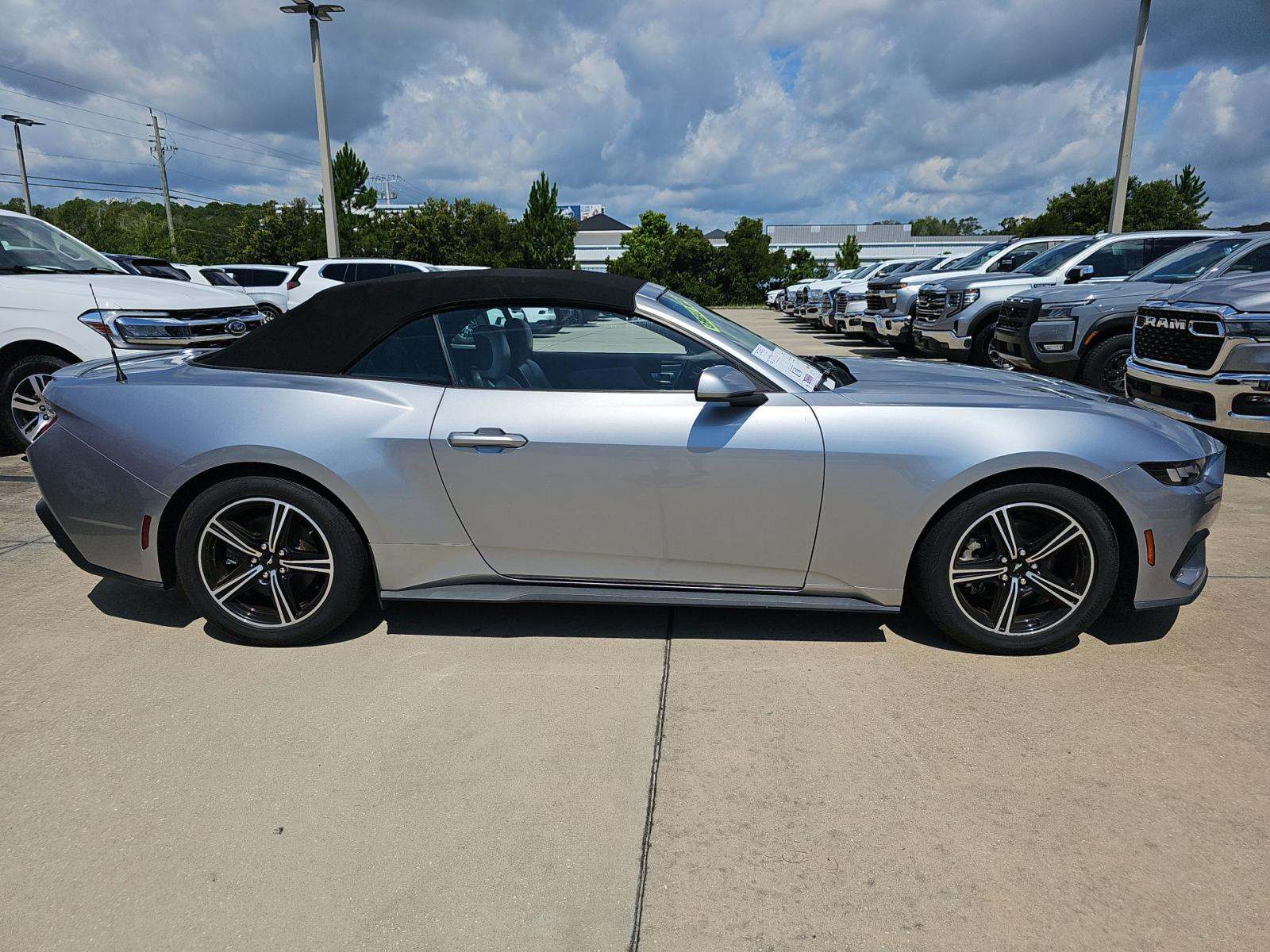 2024 Ford Mustang EcoBoost Premium RWD