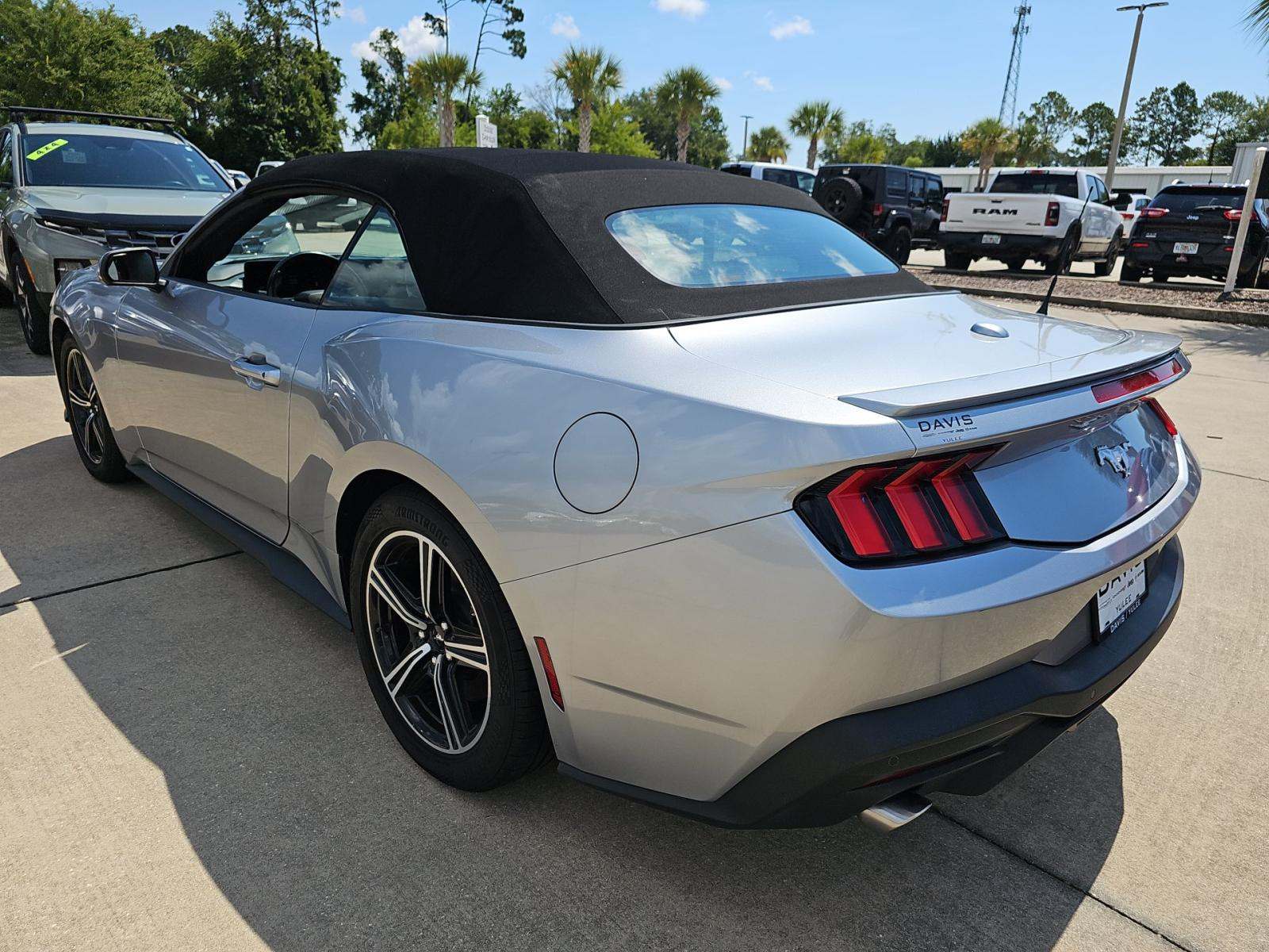 2024 Ford Mustang EcoBoost Premium RWD