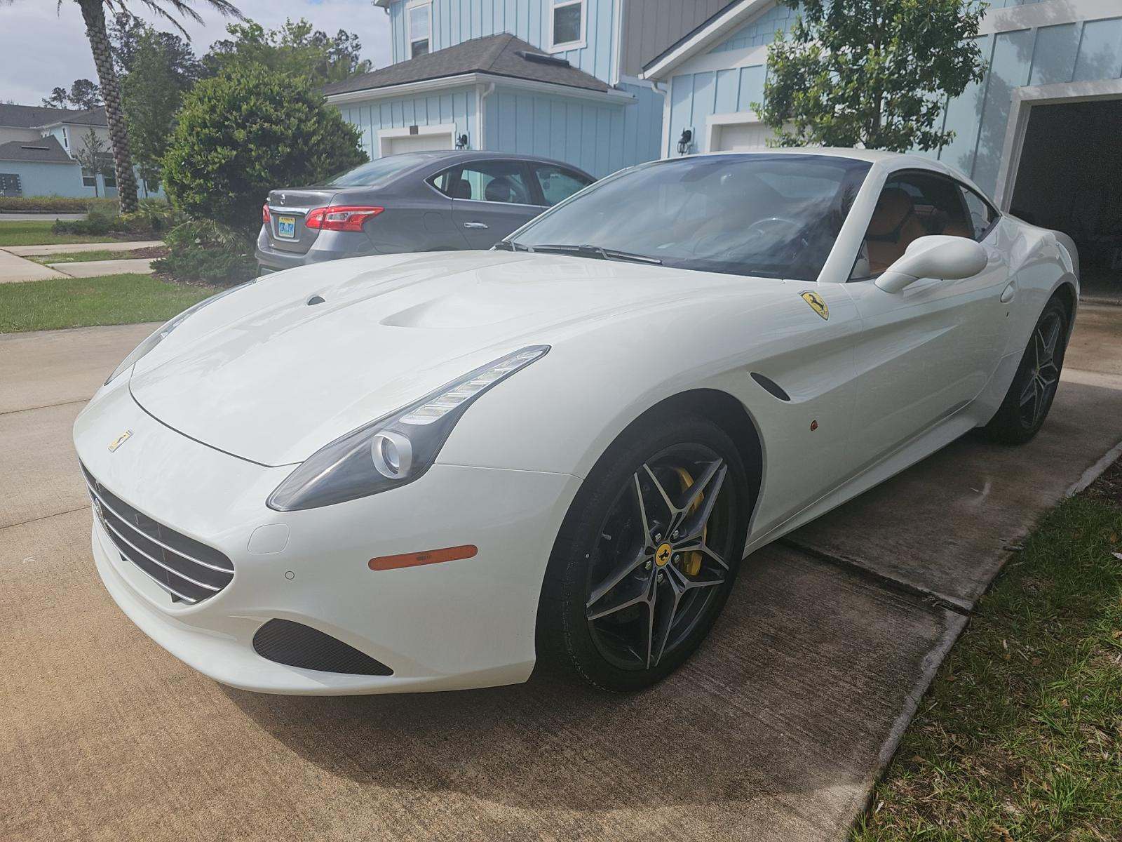 2016 Ferrari California T RWD