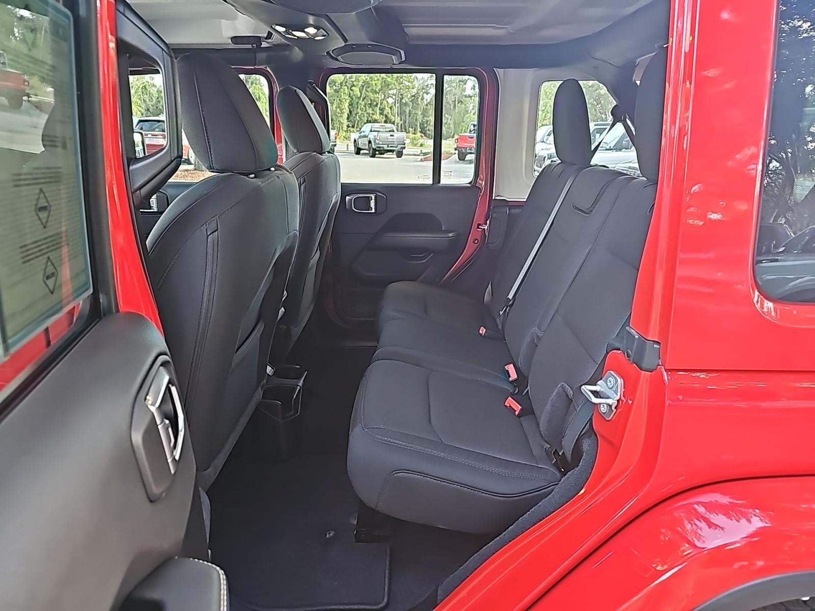 2022 Jeep Wrangler Unlimited Sahara AWD