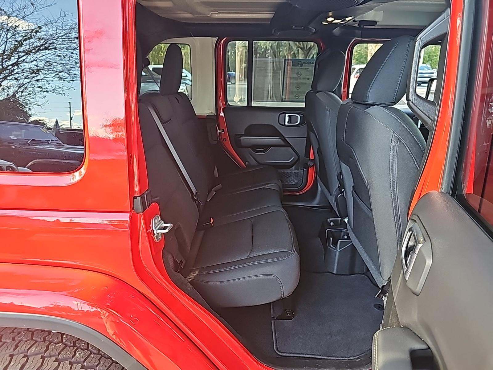 2022 Jeep Wrangler Unlimited Sahara AWD