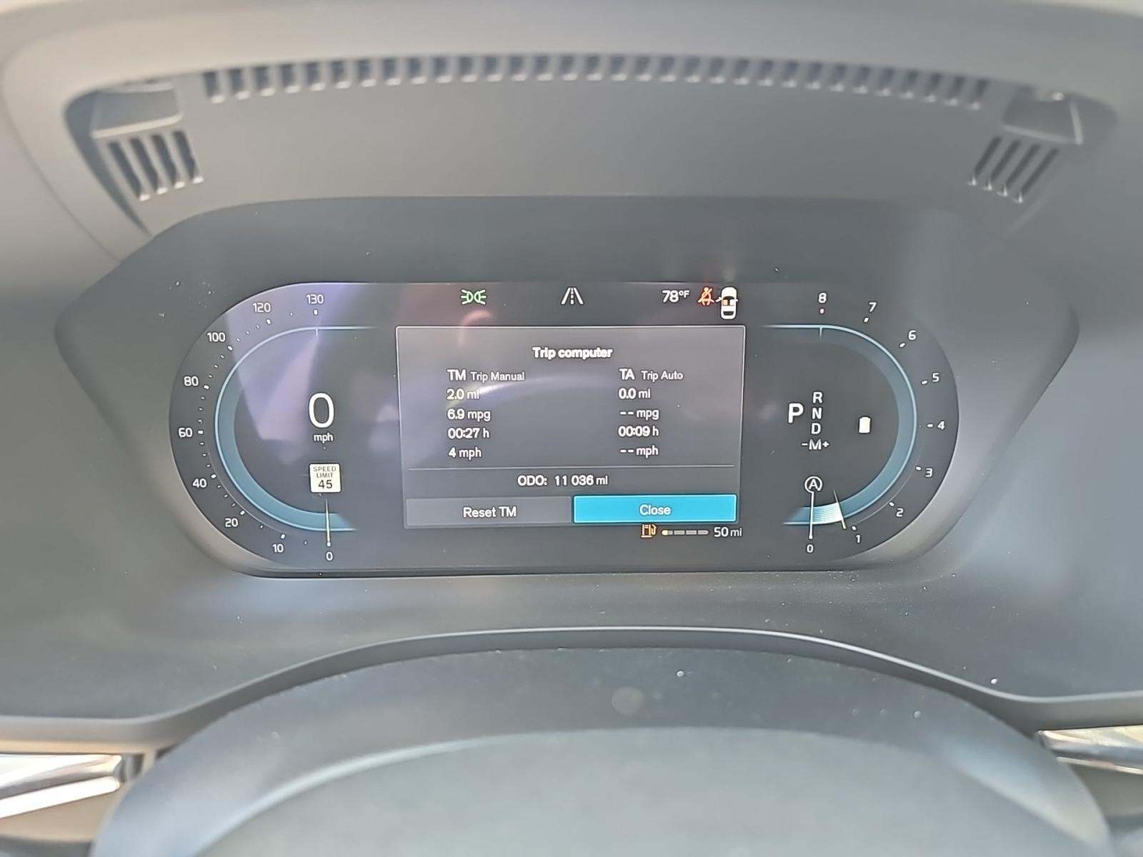 2025 Volvo XC60 B5 Plus AWD