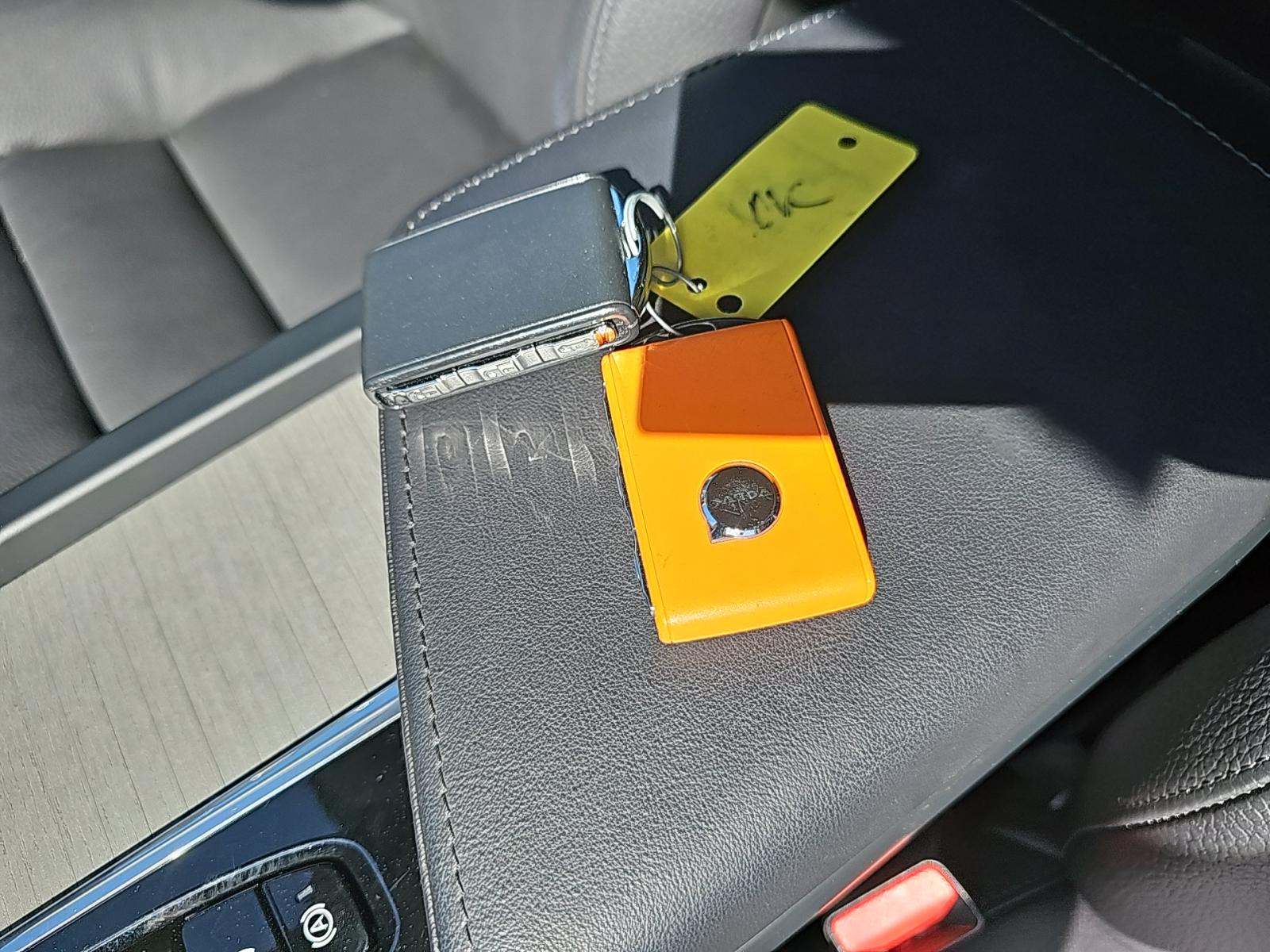 2025 Volvo XC60 B5 Plus AWD