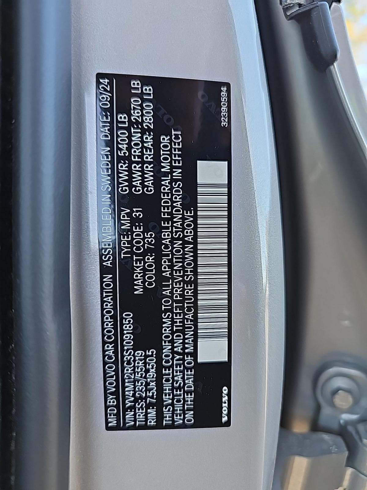 2025 Volvo XC60 B5 Plus AWD