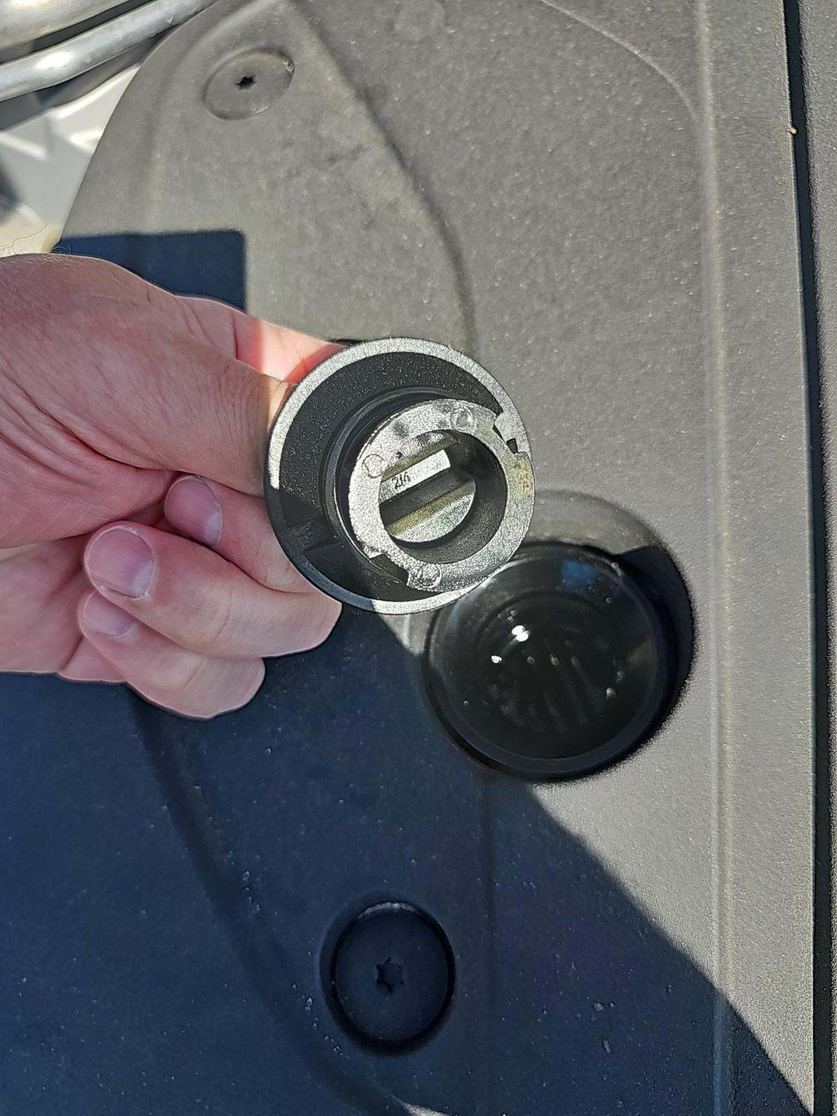 2025 Volvo XC60 B5 Plus AWD