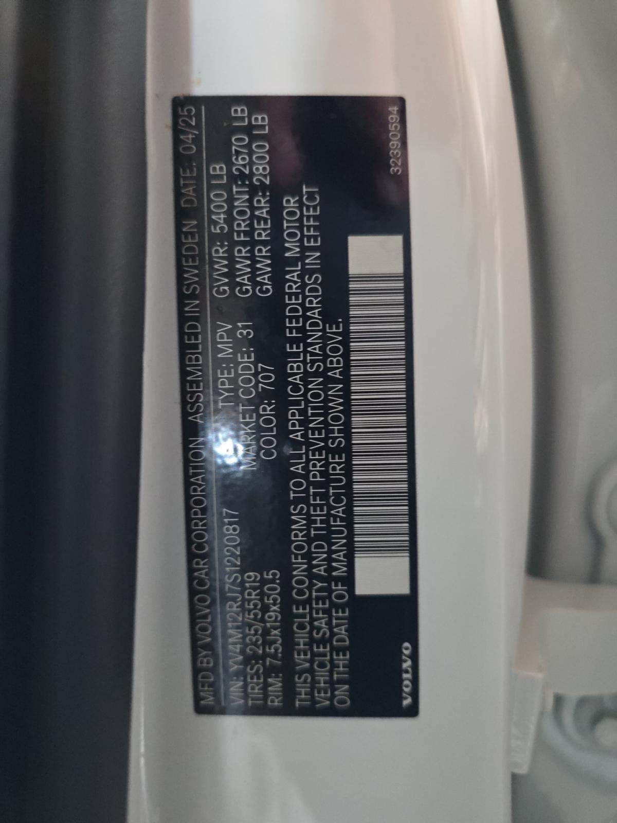 2025 Volvo XC60 B5 Core AWD