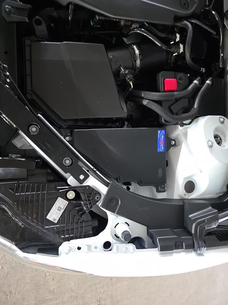 2025 Volvo XC60 B5 Core AWD