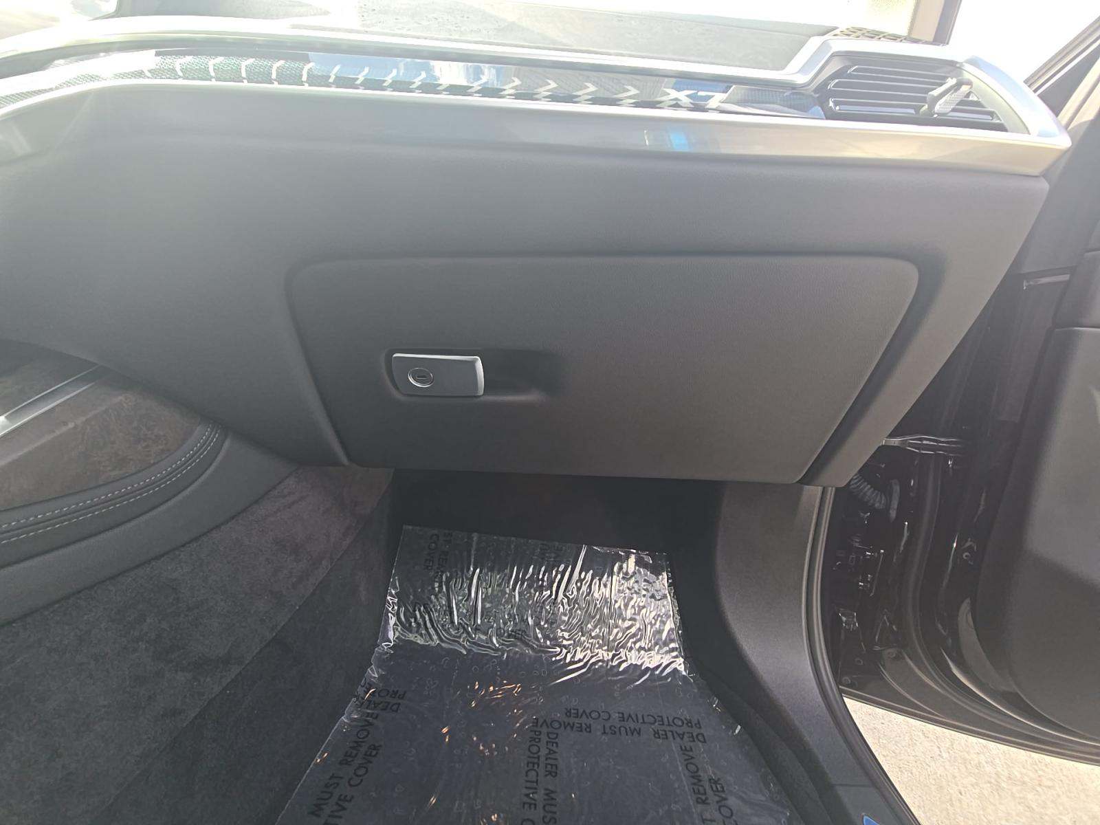 2025 BMW X7 xDrive40i AWD