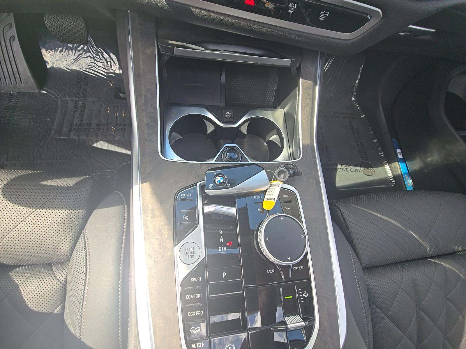 2025 BMW X7 xDrive40i AWD