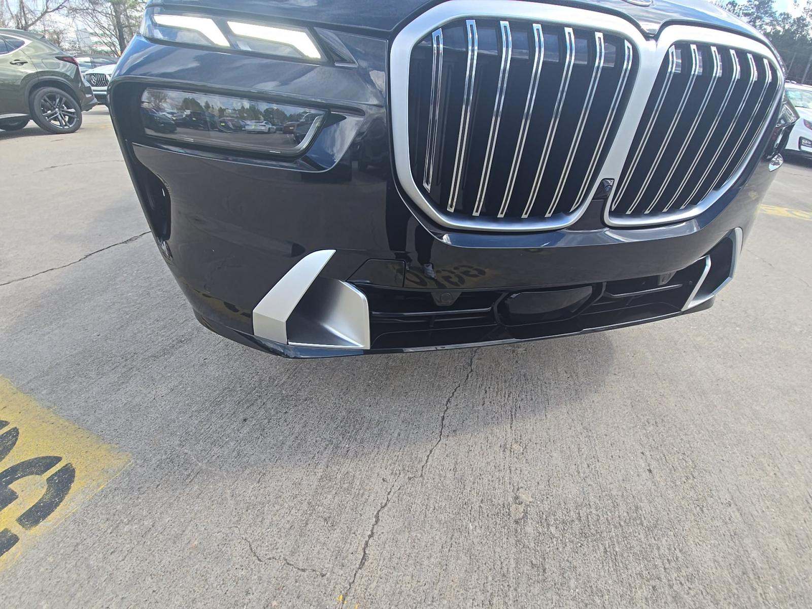 2025 BMW X7 xDrive40i AWD