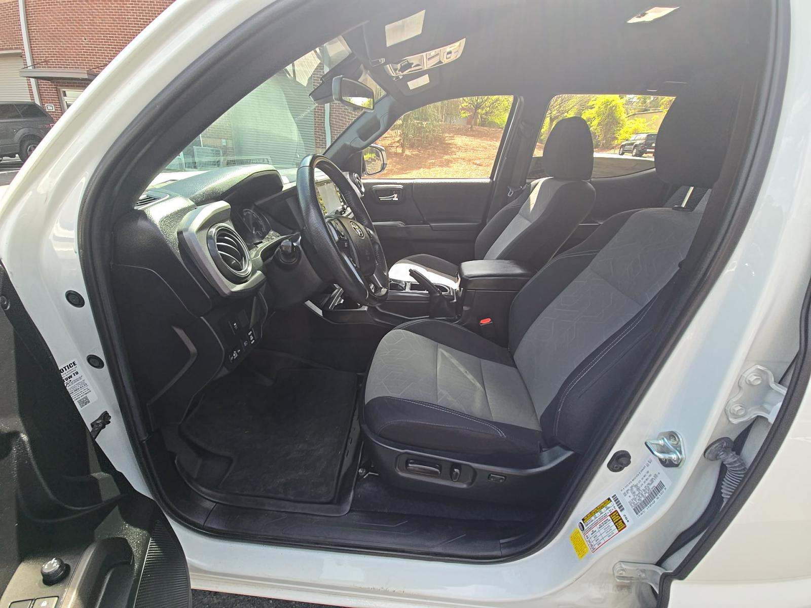 2022 Toyota Tacoma TRD Off-Road AWD