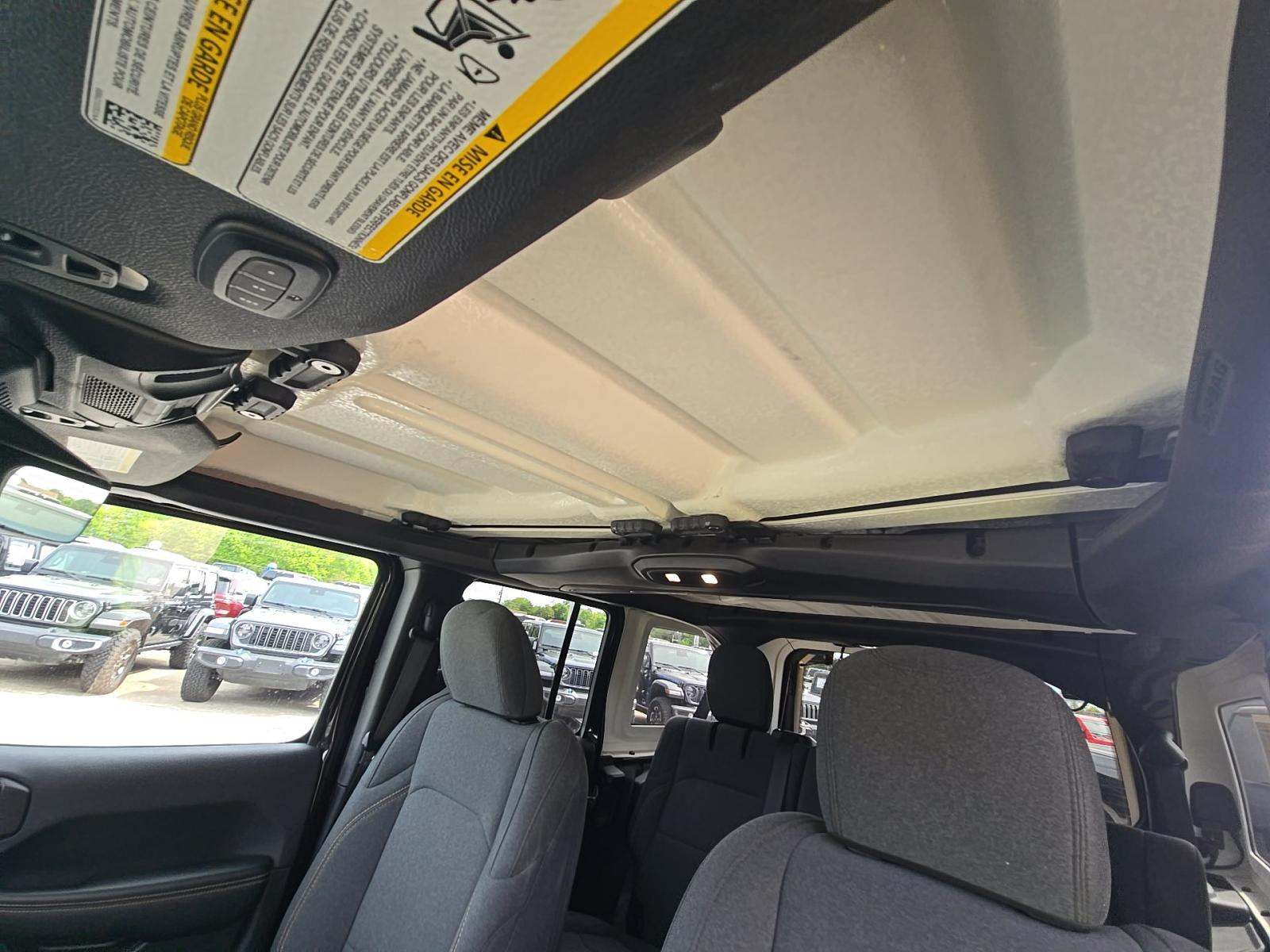 JEEP 4XE BACKCOUNTRY - 7