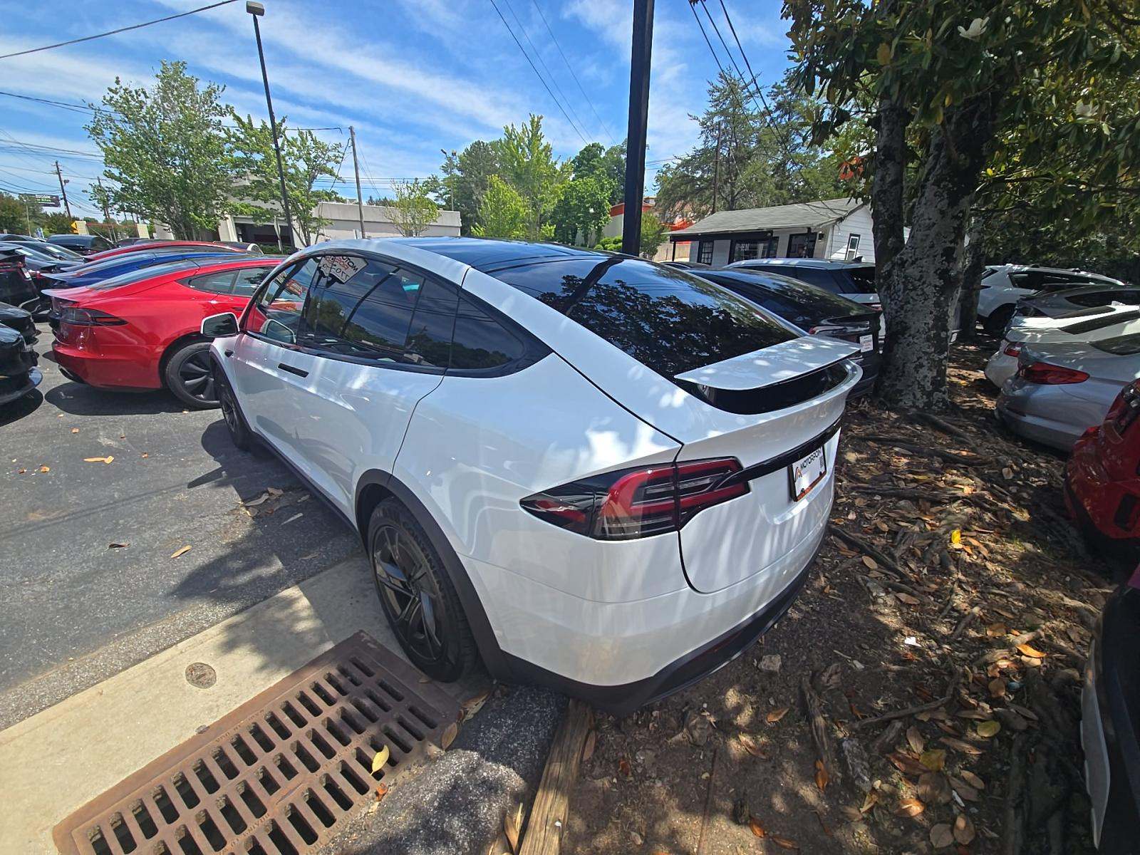 TESLA MODEL X - 2