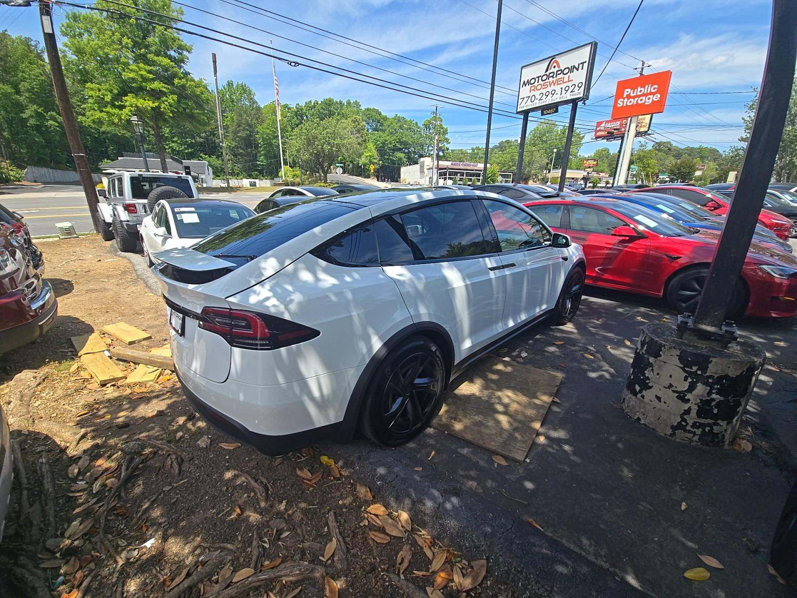 TESLA MODEL X - 3