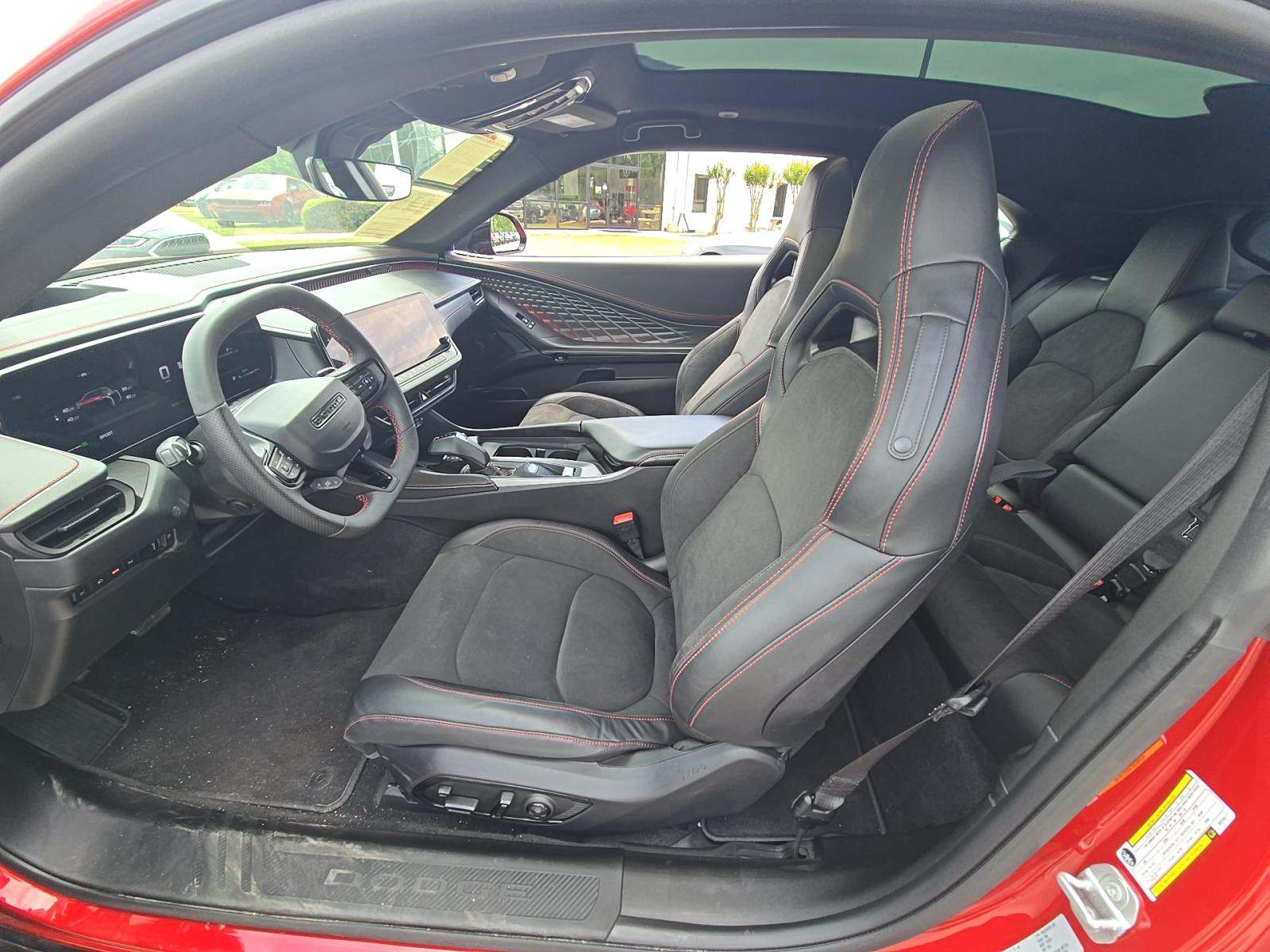 DODGE CHALLENGER - 2