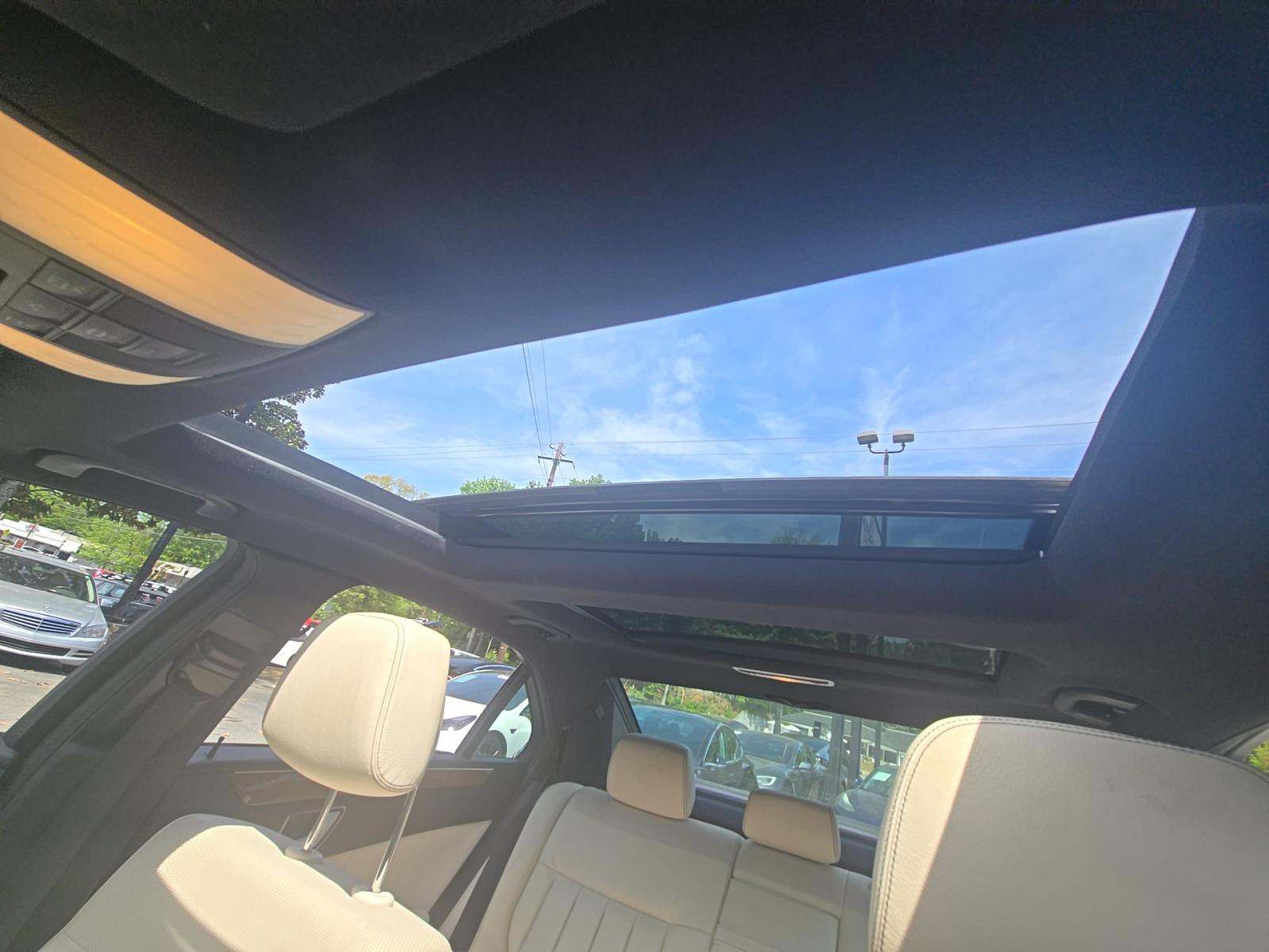 MERCEDES-BENZ E-CLASS - 7