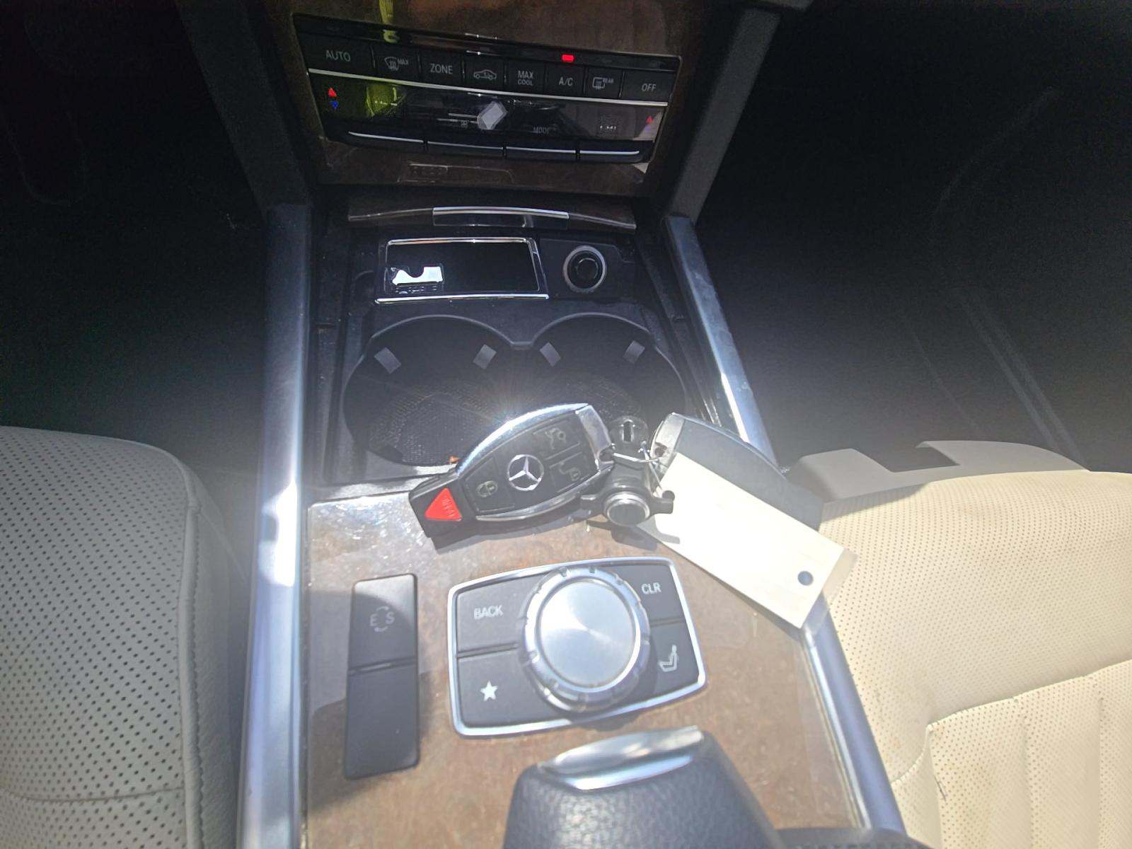 MERCEDES-BENZ E-CLASS - 4