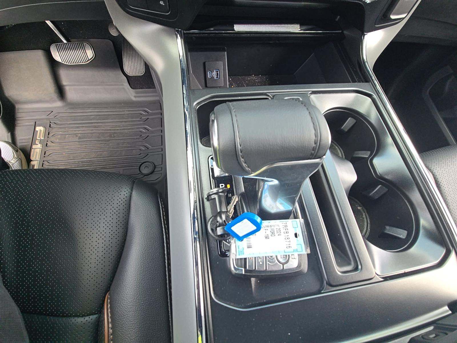 FORD F-150 - 8