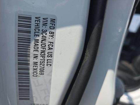 JEEP LATITUDE LUX - 1