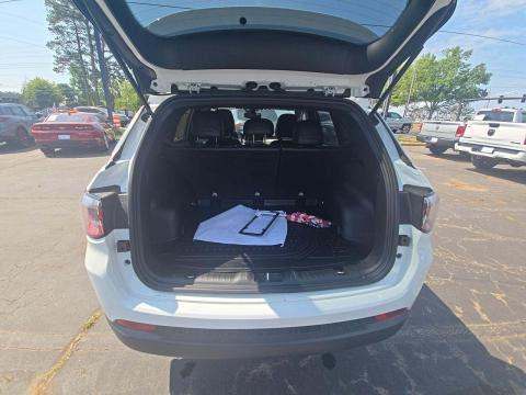 JEEP LATITUDE LUX - 10