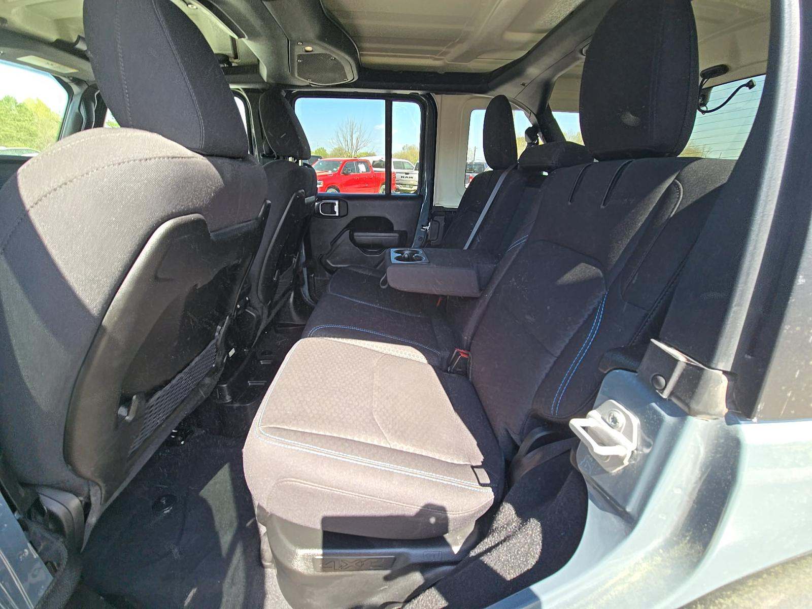 JEEP 4XE RUBICON - 9