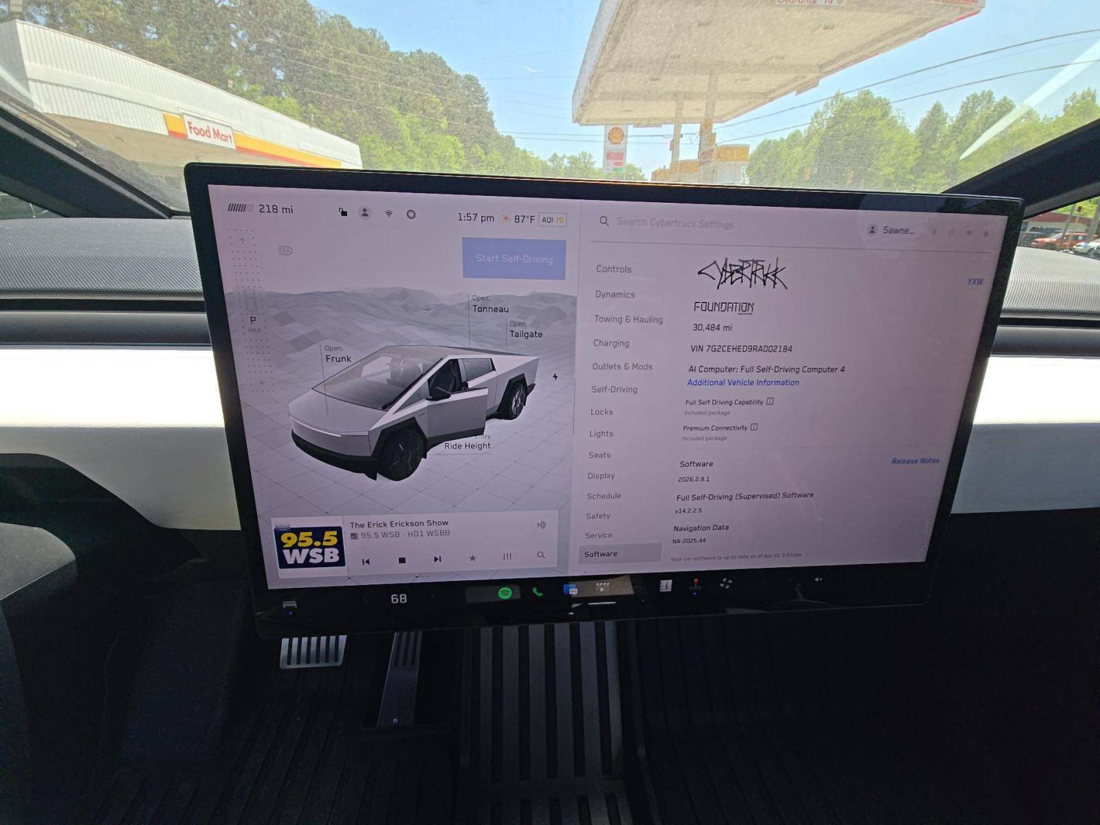 TESLA CYBERTRUCK - 5
