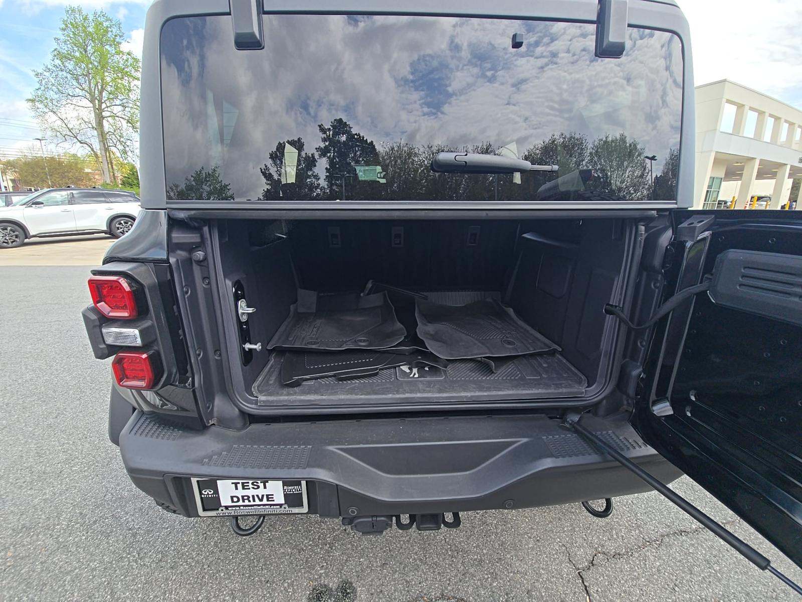 FORD BRONCO - 10