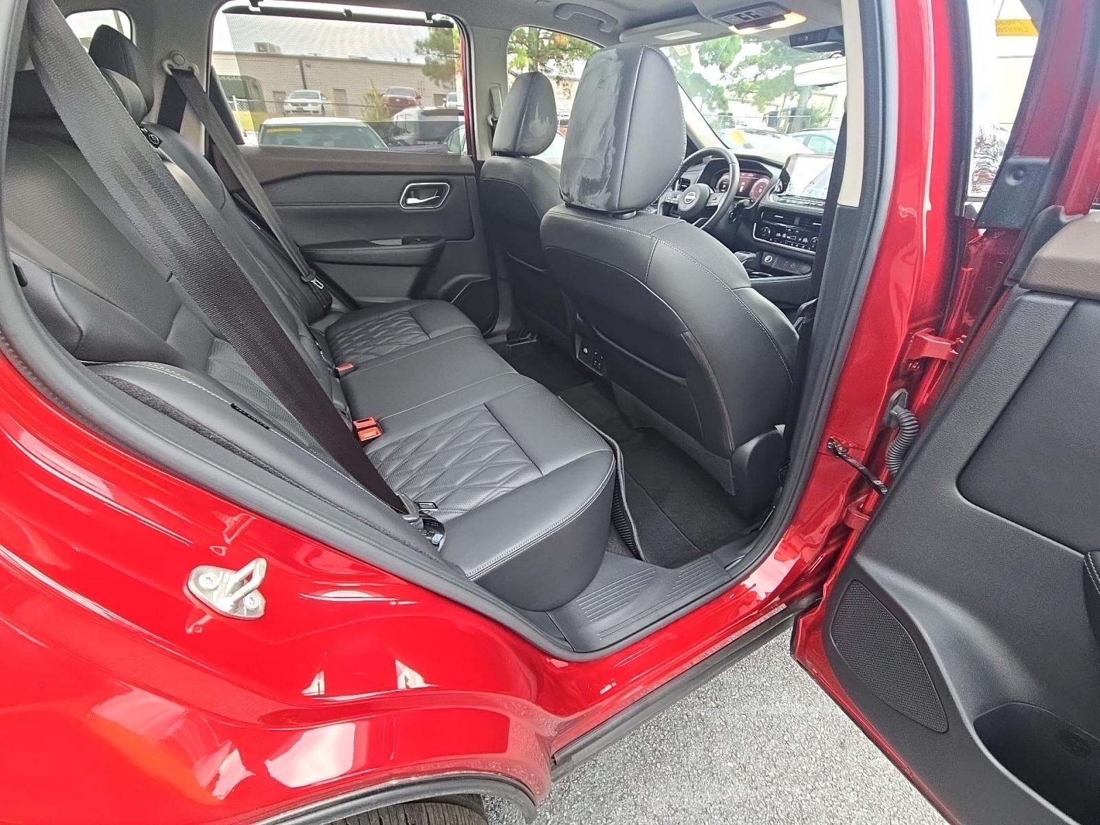 2022 Nissan Rogue Platinum AWD