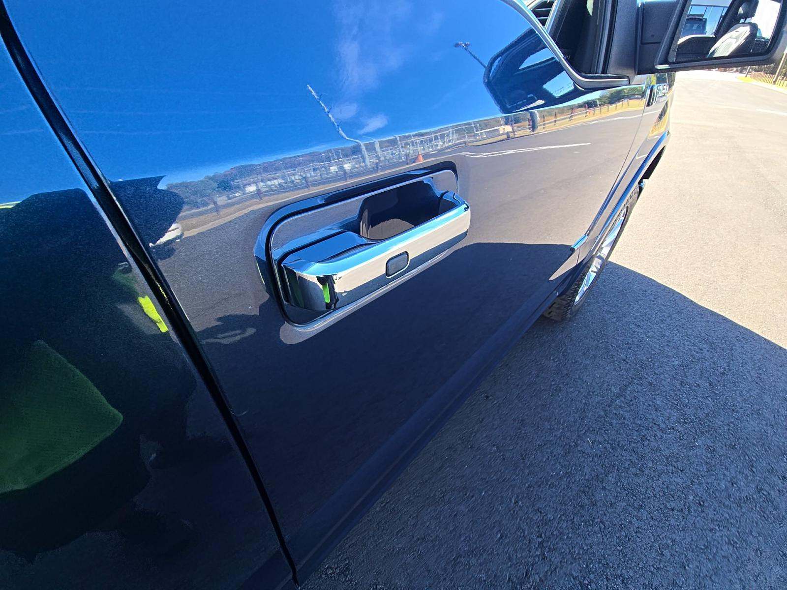 2017 Ford F-150 Platinum AWD