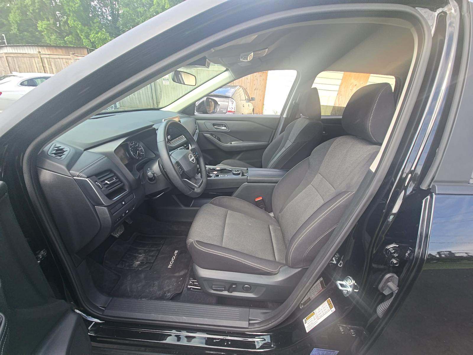 2026 Nissan Rogue SV AWD