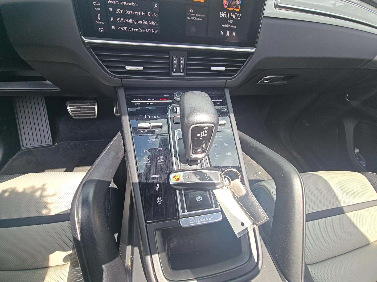 PORSCHE CAYENNE - 8