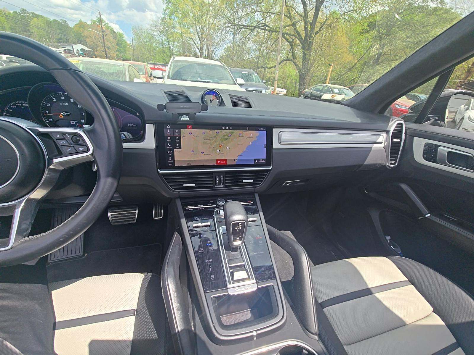 PORSCHE CAYENNE - 10