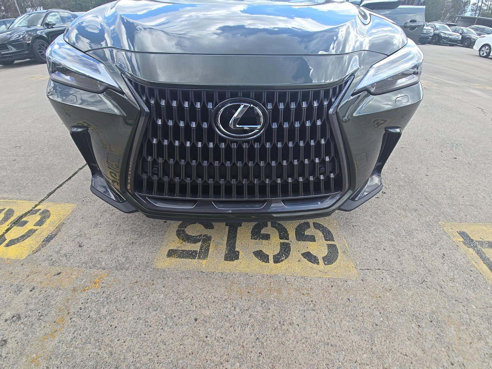 2023 Lexus NX NX 450h Luxury AWD