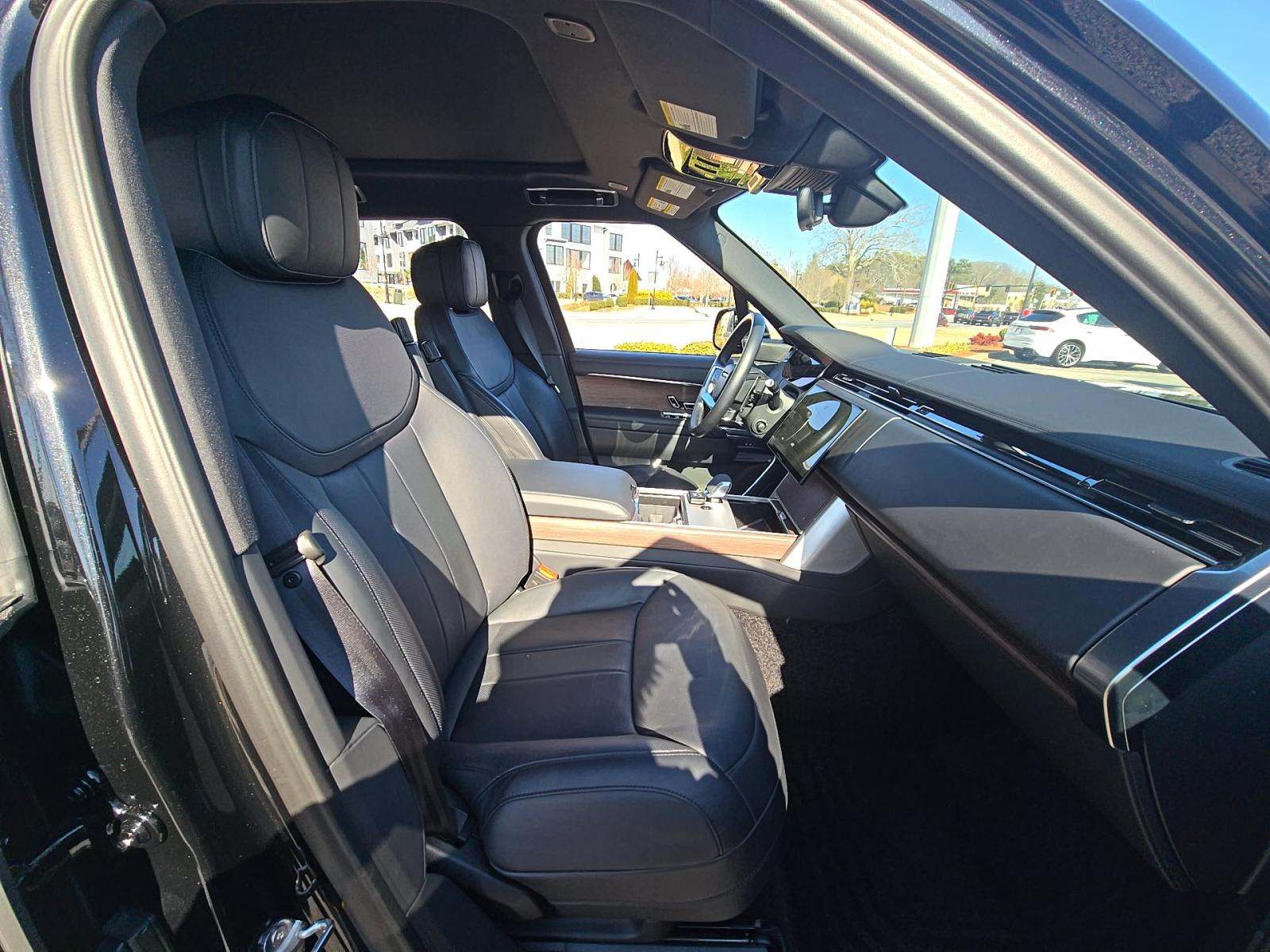 2024 Land Rover Range Rover SE AWD