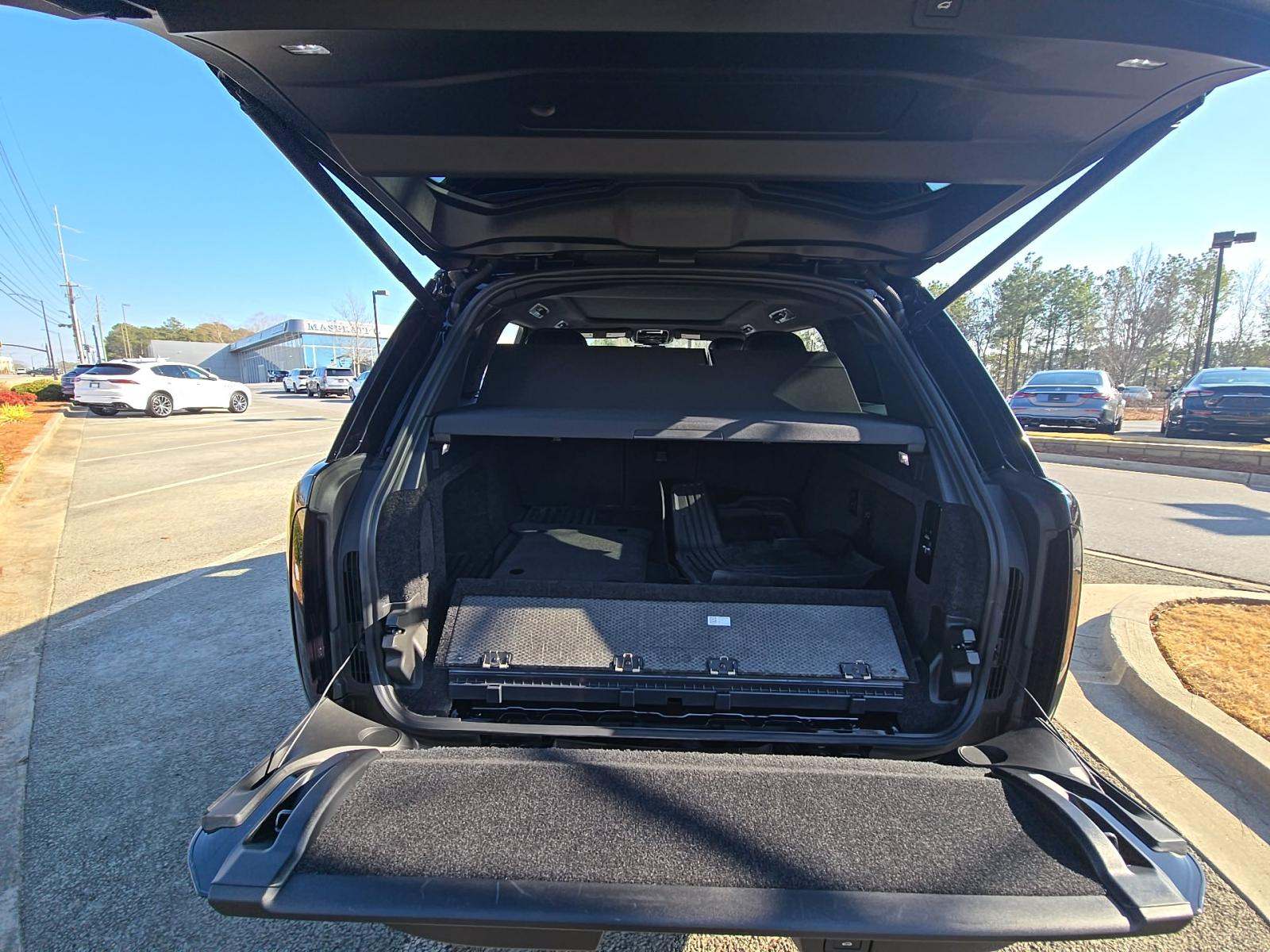 2024 Land Rover Range Rover SE AWD