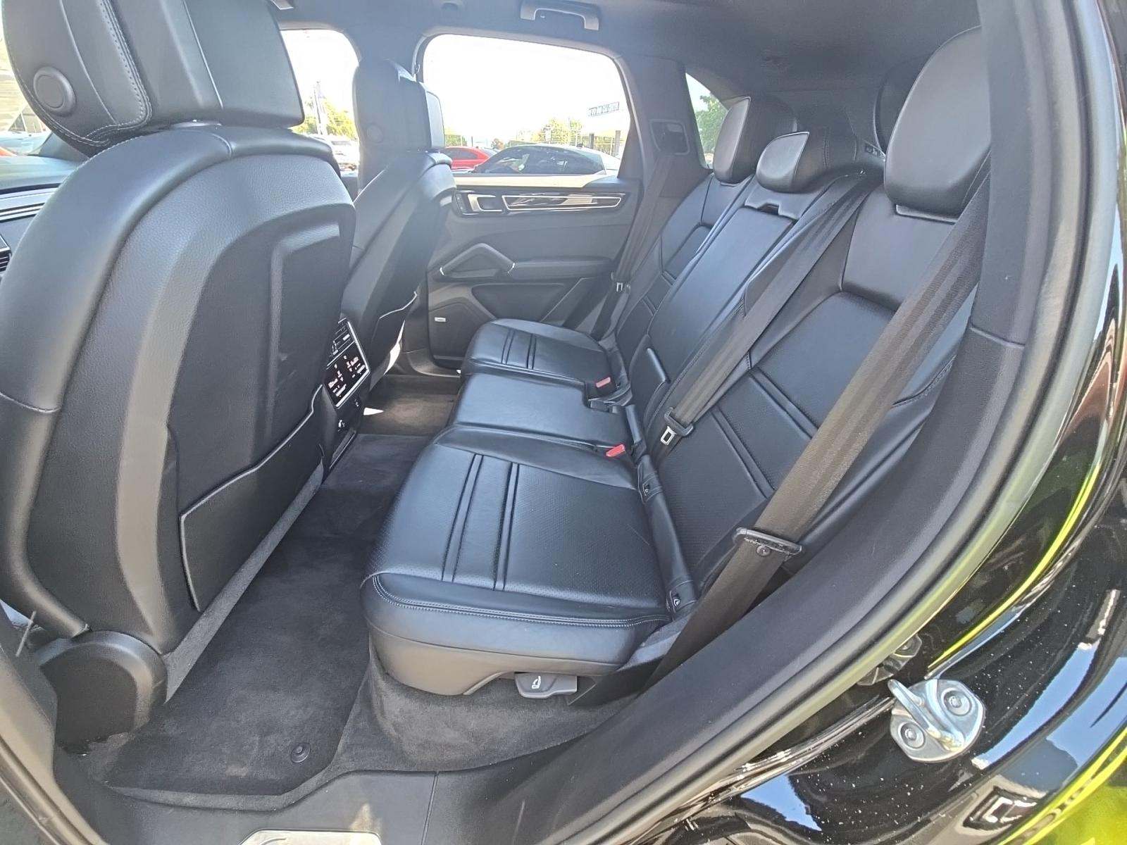 2022 Porsche Cayenne Base AWD