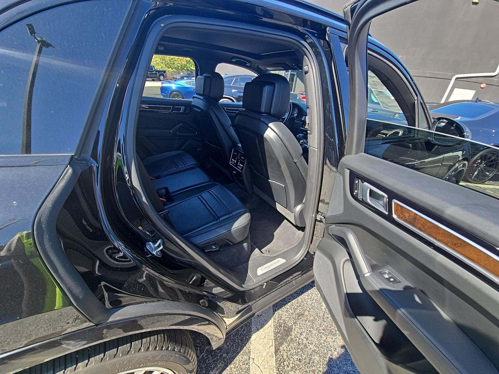 2022 Porsche Cayenne Base AWD