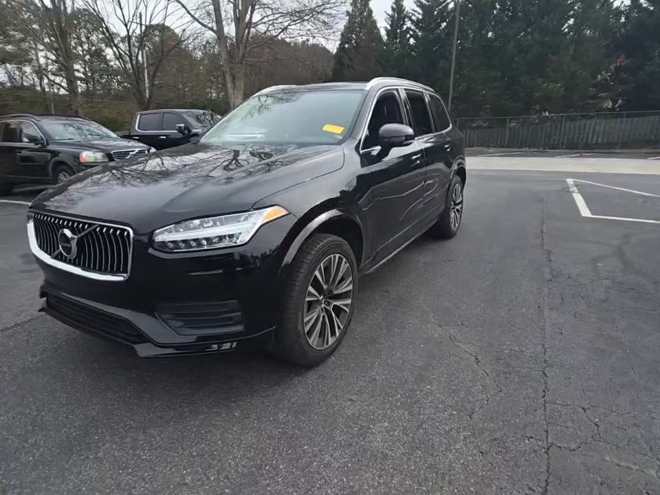 2022 Volvo XC90 T6 Momentum AWD