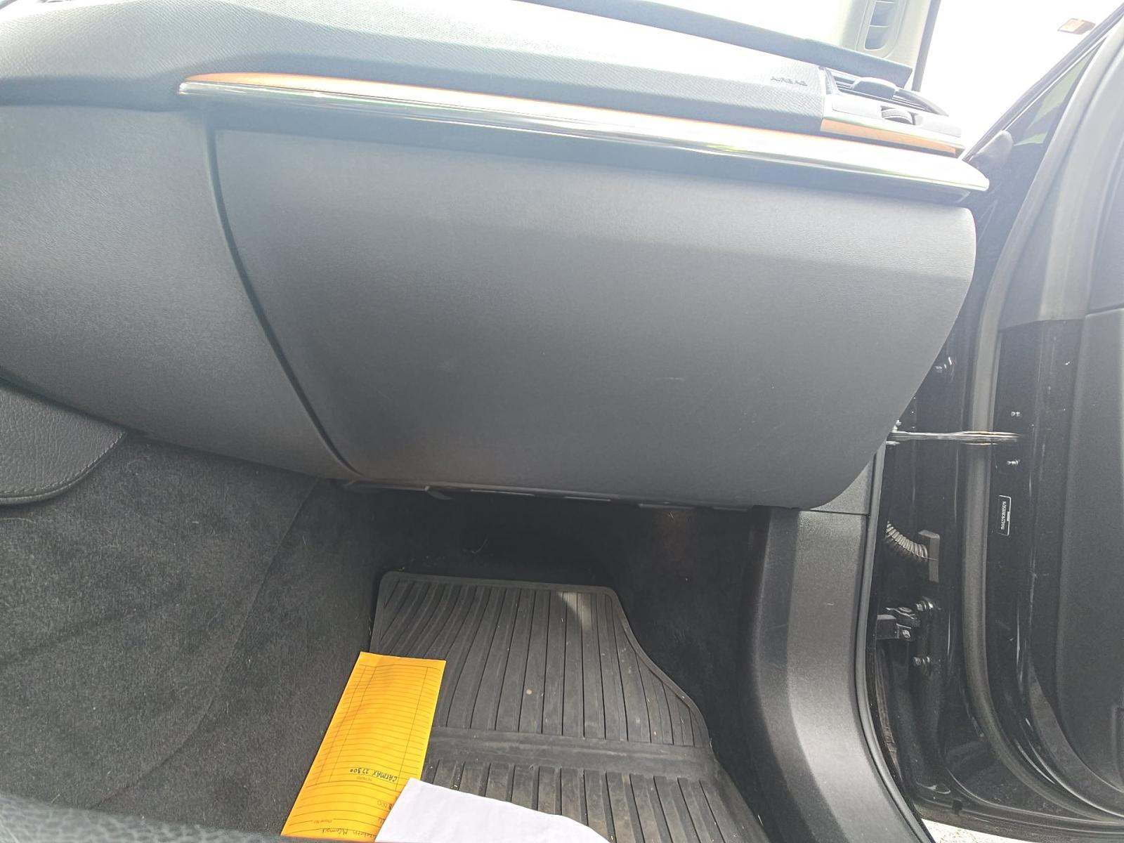 2022 Volvo XC90 T6 Momentum AWD