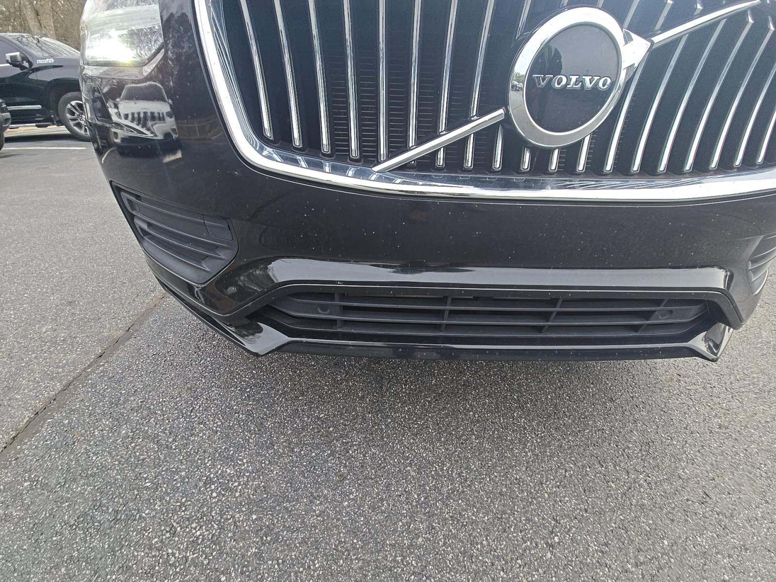 2022 Volvo XC90 T6 Momentum AWD